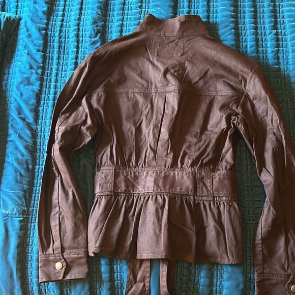 Cute light-weight linen jacket - Picture 2 of 2